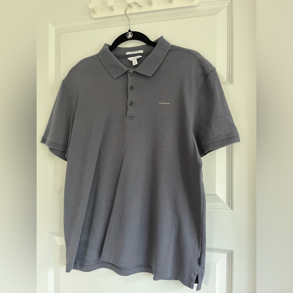 Calvin Klein men’s liquid cotton short sleeve polo shirt dusty blue